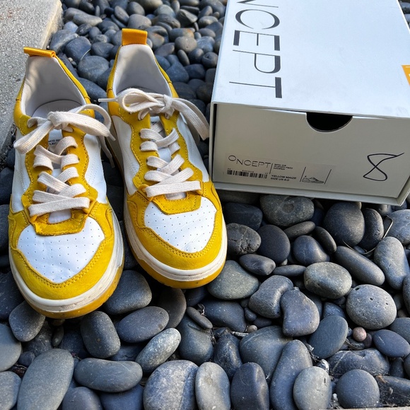 Oncept Phoenix Sneaker in White/Yellow. Like New, In Box. - Picture 5 of 8